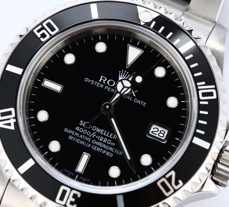 Mens Rolex Sea Dweller 16600 Black Bezel