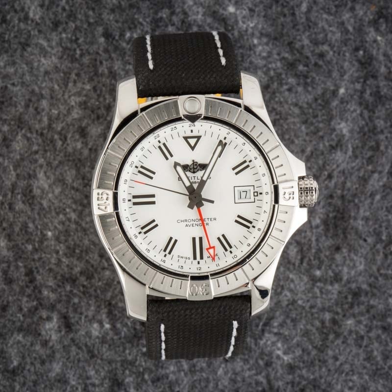 Pre-owned Breitling Avenger II GMT Stainless Steel