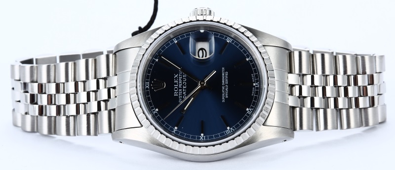 Rolex Oyster Perpetual Datejust 16220 Blue Index