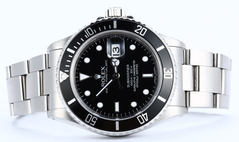 Pre-Owned Rolex Submariner 16800