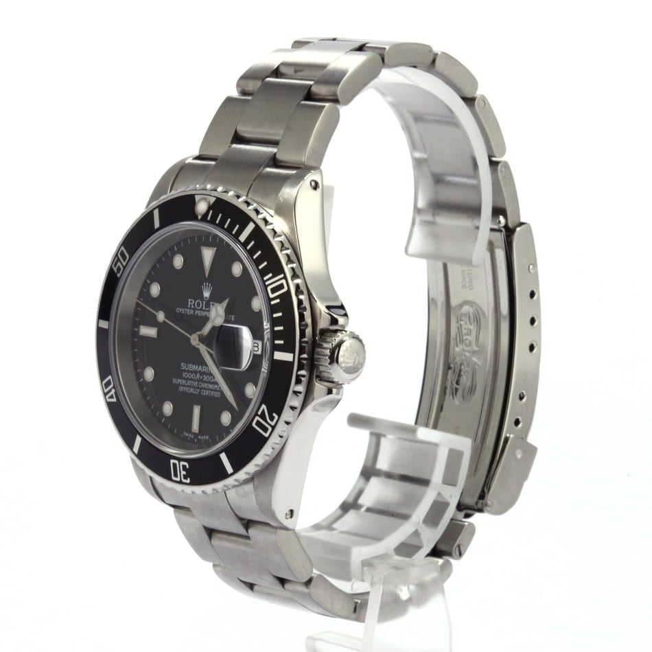 Pre-Owned Rolex Submariner 16610 Stainless Steel Watch TT