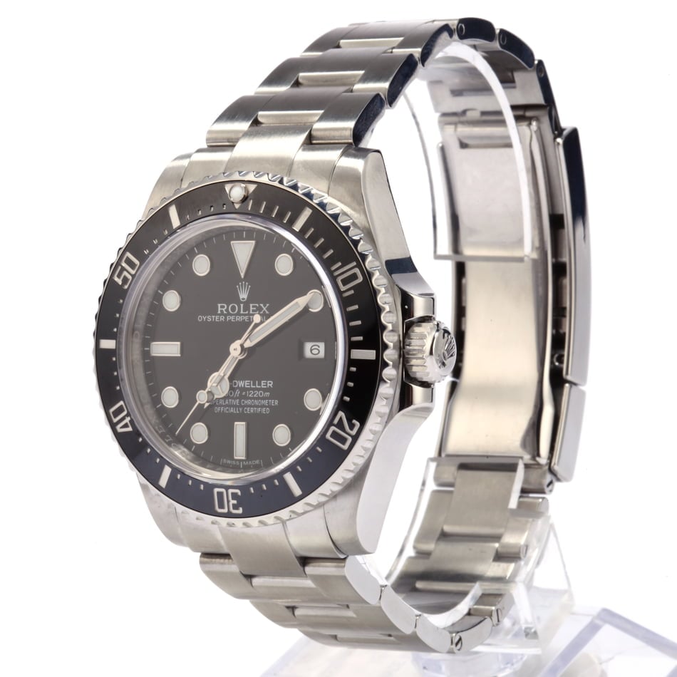 Pre-Owned Rolex Sea-Dweller 116600 Steel Oyster Band