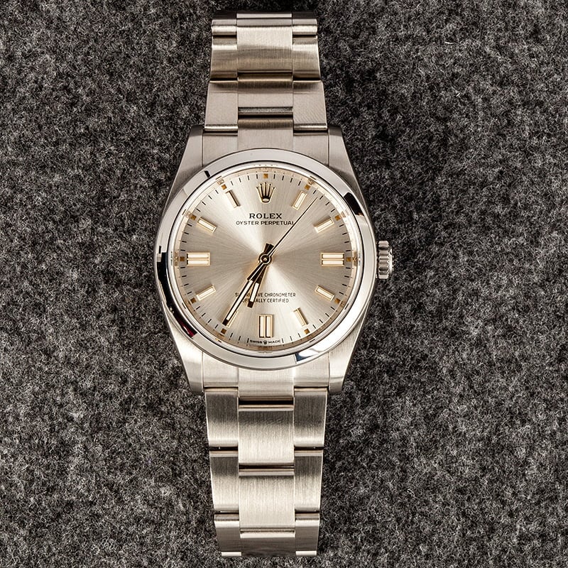 Rolex Oyster Perpetual 126000 Silver Dial