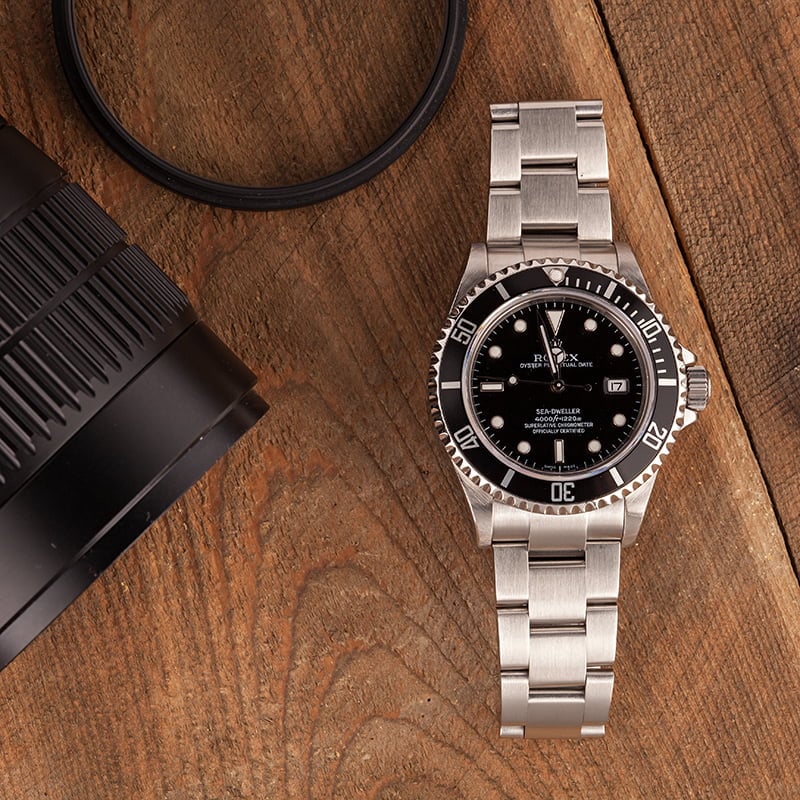 Pre-Owned Rolex Sea-Dweller 16600 Luminescent Black Dial