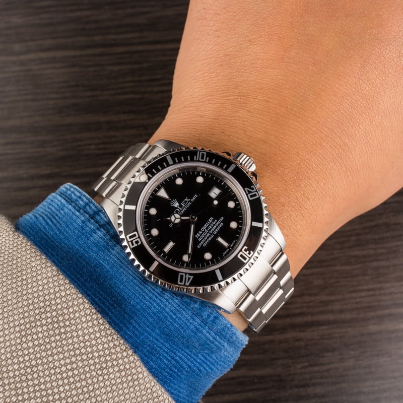 Pre-Owned Rolex Sea-Dweller 16600 Black Dial Watch T