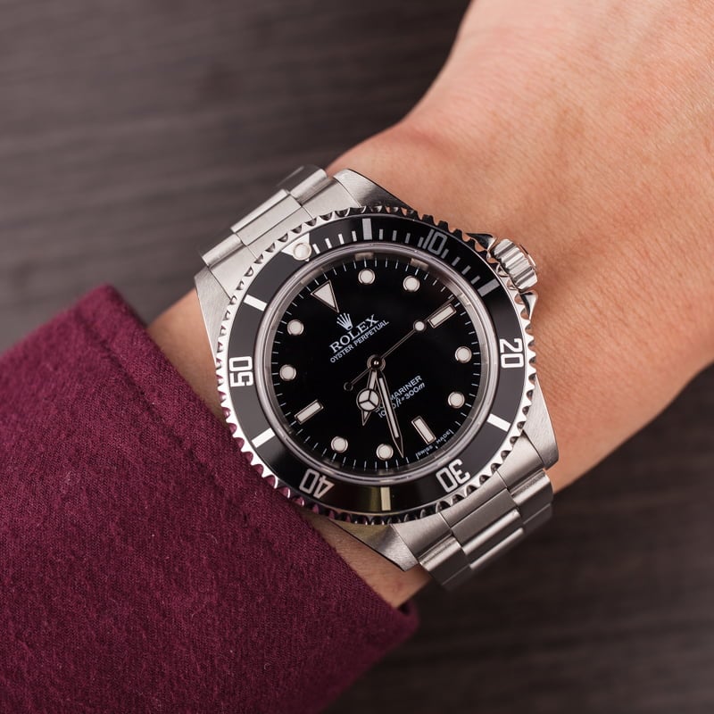 Pre Owned Rolex Submariner 14060M Black Steel Bezel