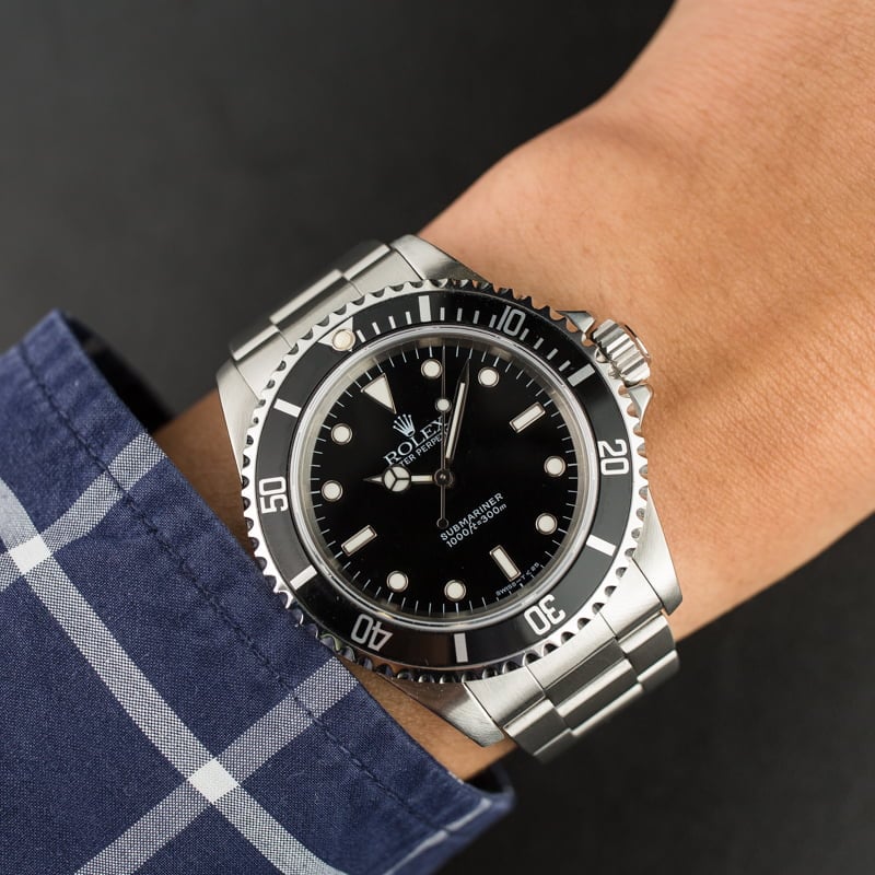 Pre-Owned Rolex Submariner 14060 Dive Watch