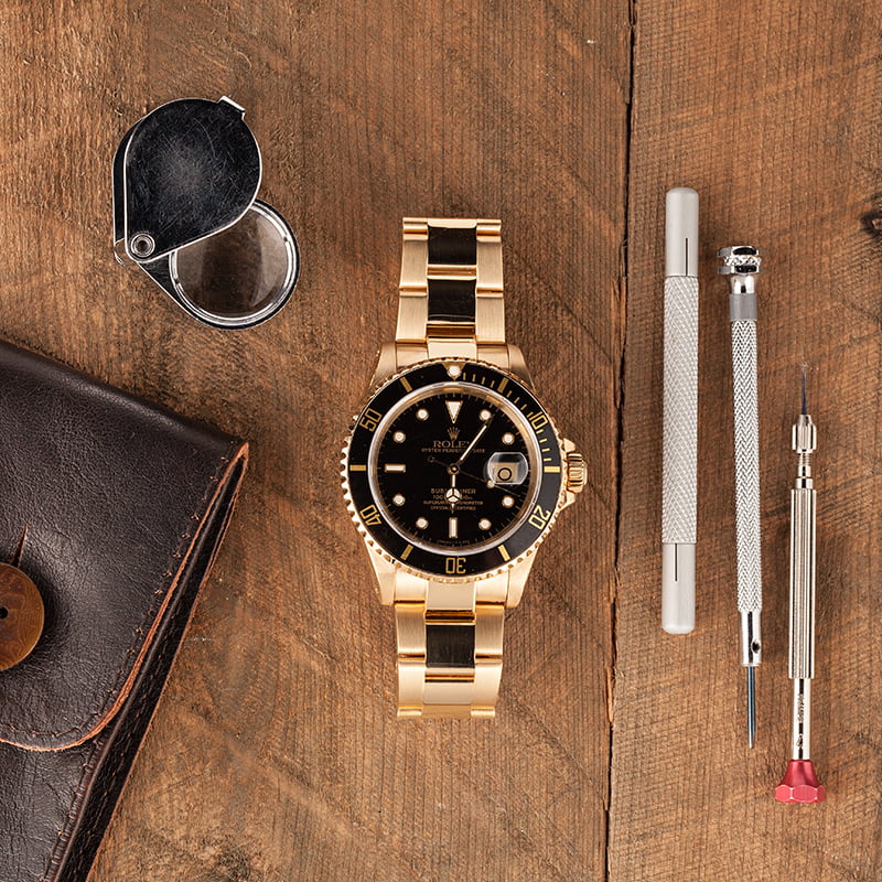 Pre Owned Rolex Submariner 16618 Yellow Gold