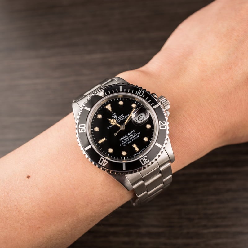 Preowned Rolex Submariner Steel Date 168000