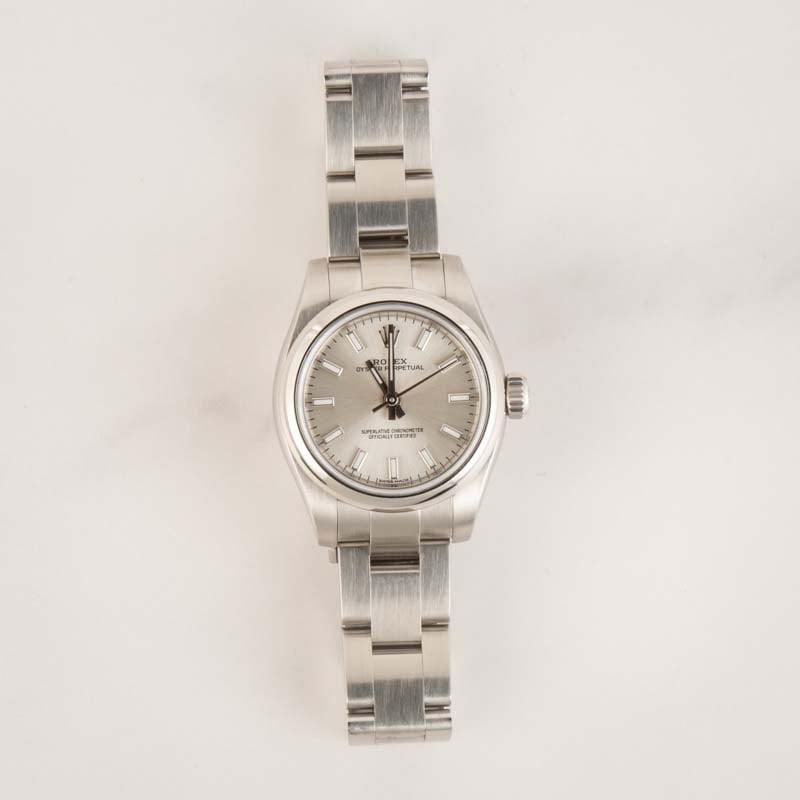 Rolex Lady Oyster Perpetual 176200 Silver Dial