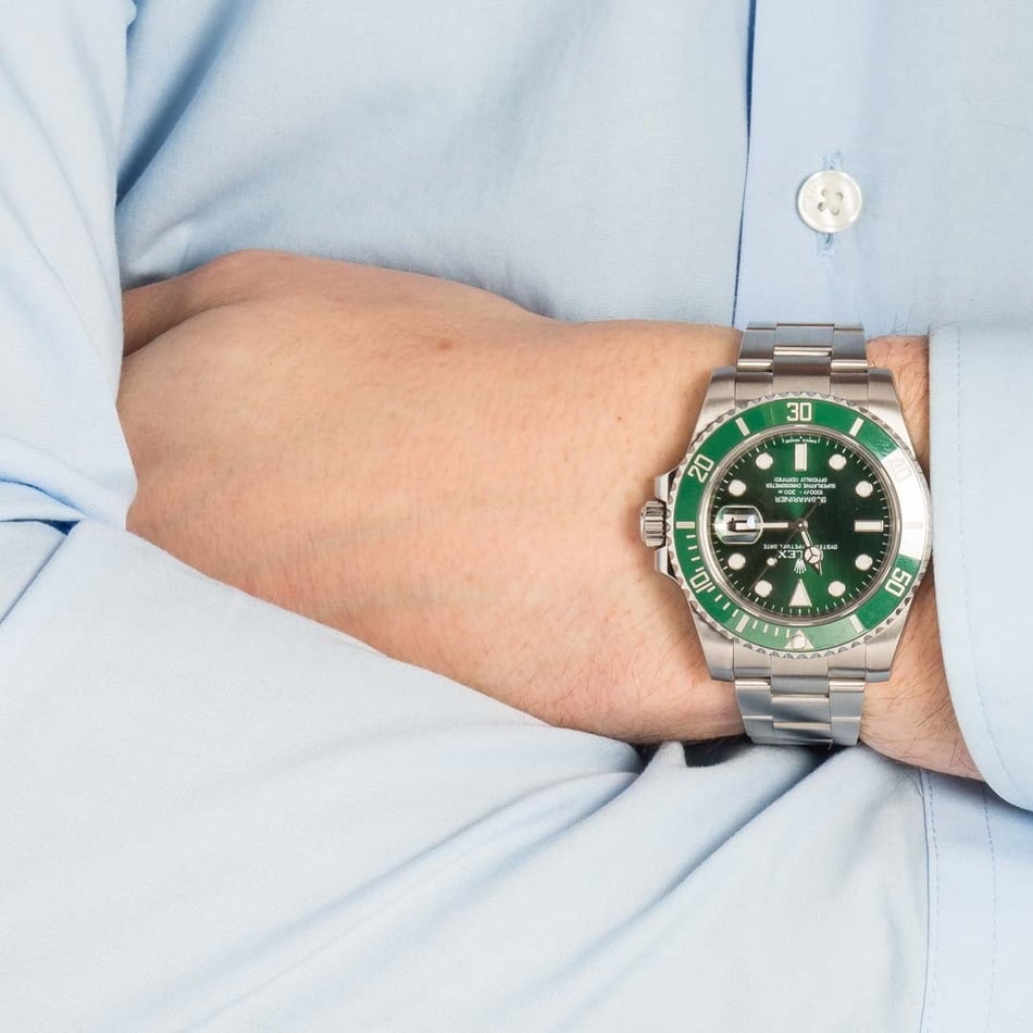 Pre-Owned Rolex Submariner 116610LV 'Hulk'