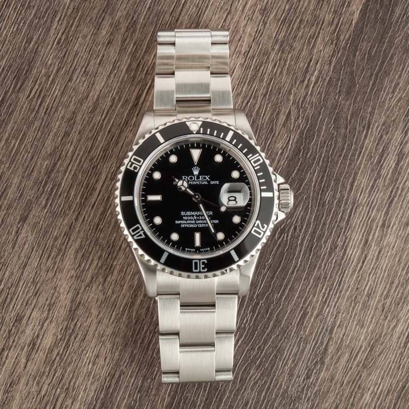 Rolex Submariner 16610 No Holes Case