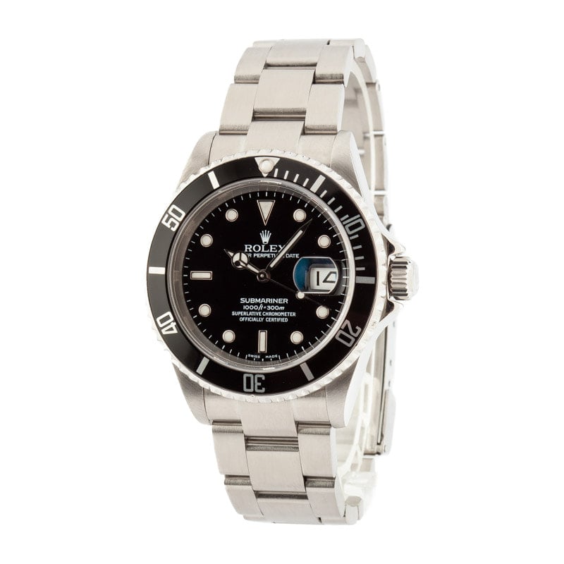 Rolex Submariner 16610T No Holes