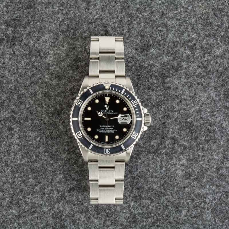 Vintage Rolex Submariner ref 16800 Black Dial