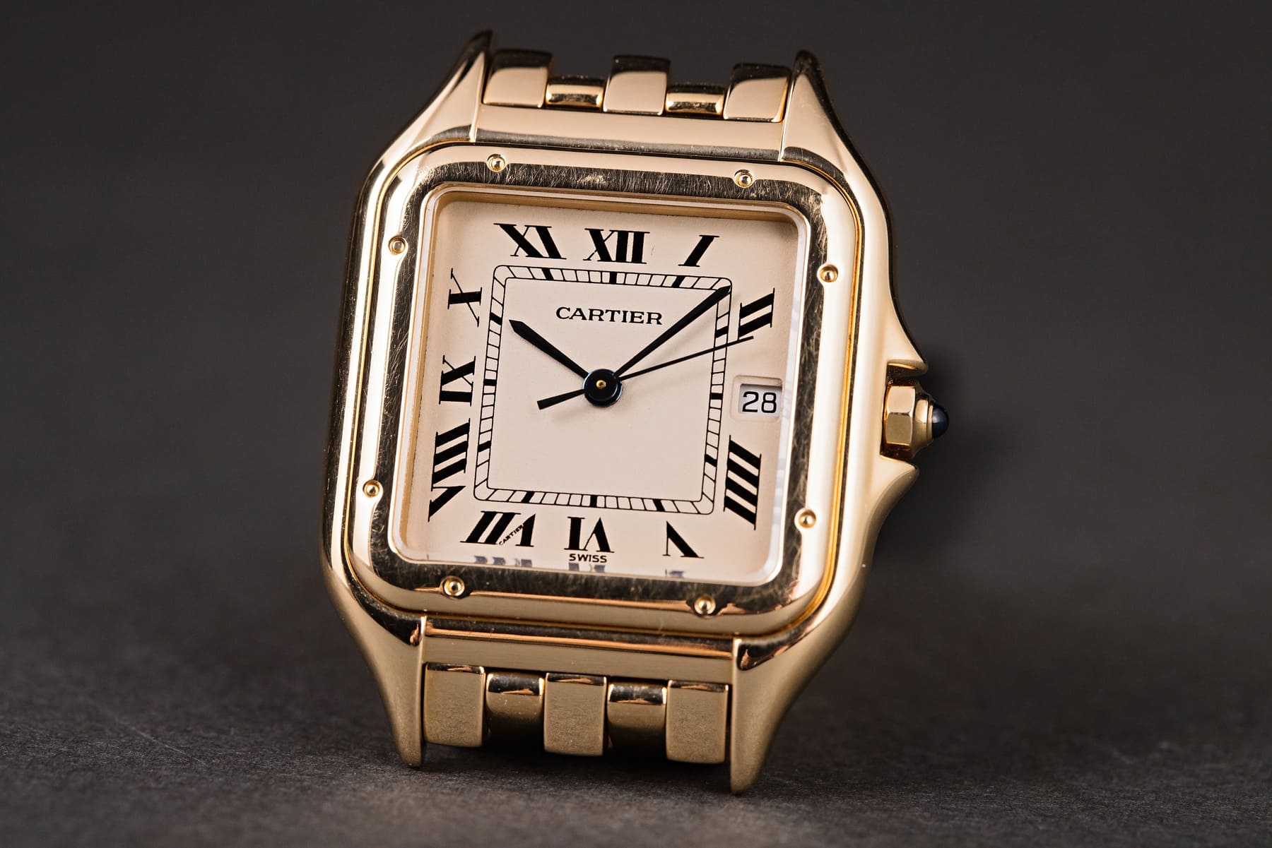 cartier-panthere-watch-gold