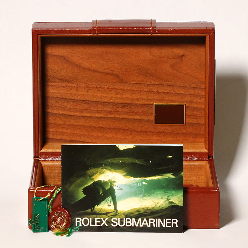 Pre Owned Rolex Submariner 16808 Sun Burst Blue Dial