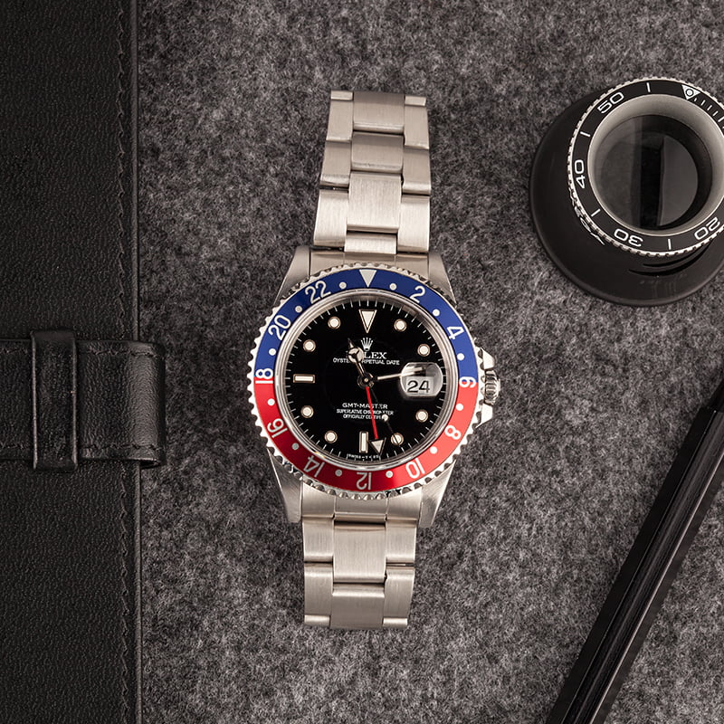 Pre-Owned Rolex Submariner 16700 Pepsi Bezel