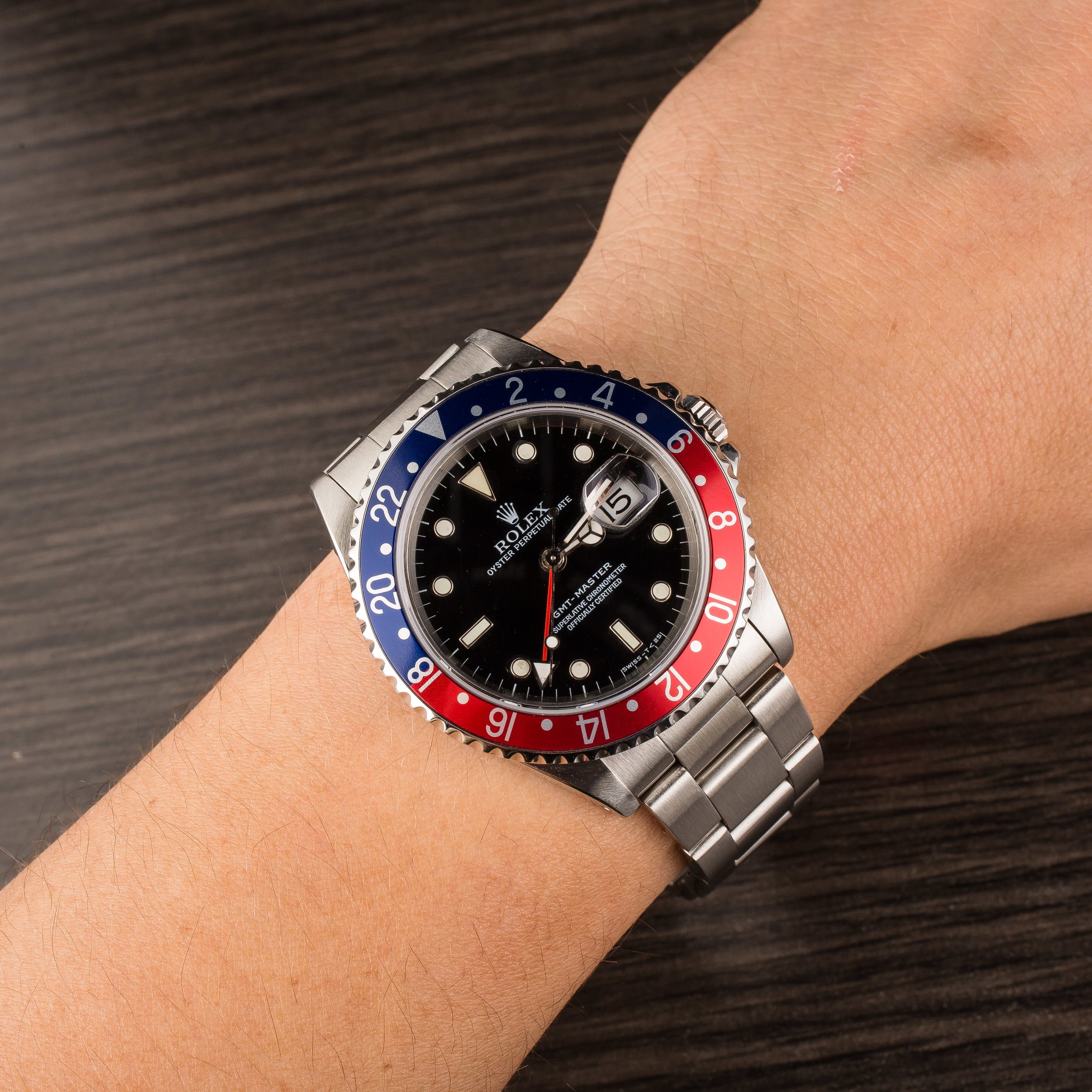 Buy Used Rolex Submariner | Bob's Watches - Sku: