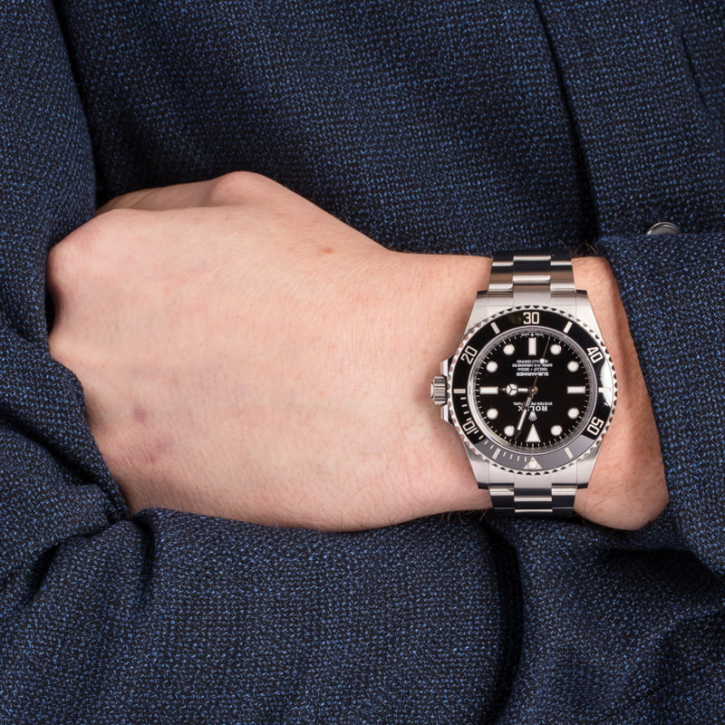 Buy Used Rolex Submariner 124060 | Bob's Watches - Sku: 137523 x