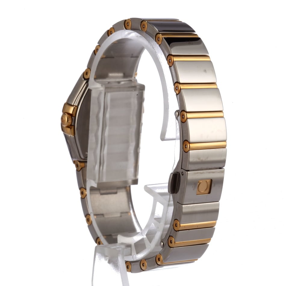 Lady Omega Constellation