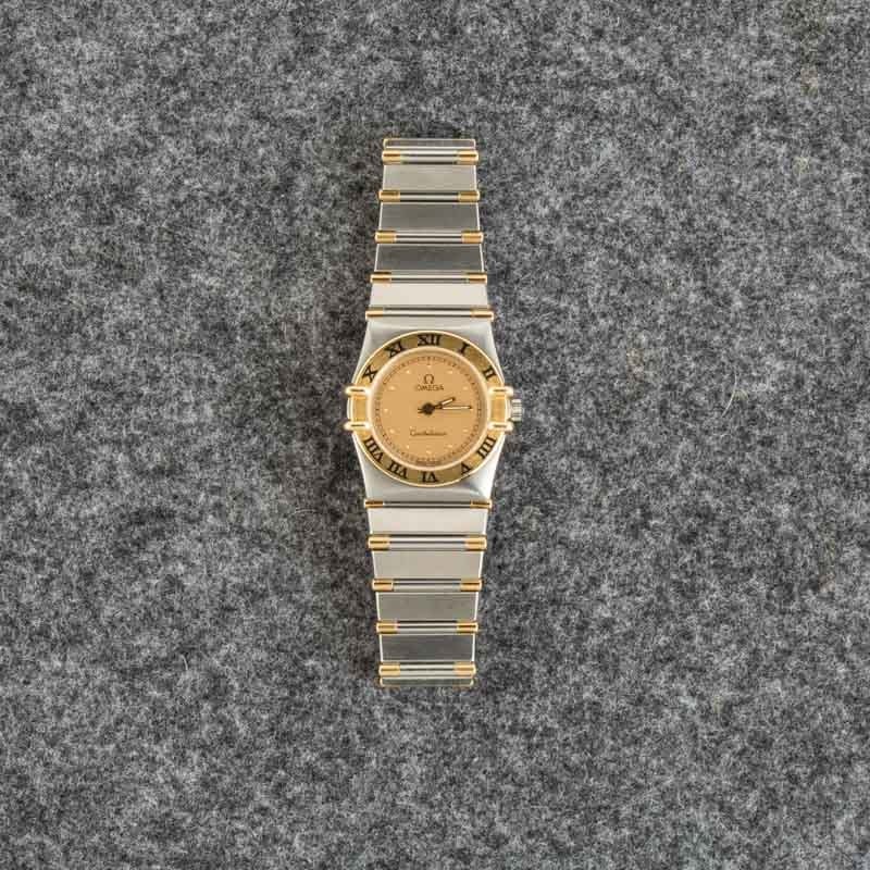 Pre-owned Ladies Omega Constellation Champagne Dial