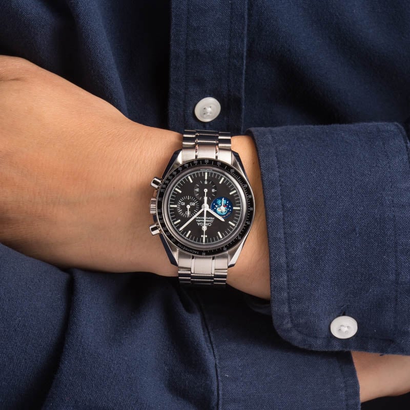 Omega Speedmaster Moonwatch 'Snoopy' Eyes on the Stars