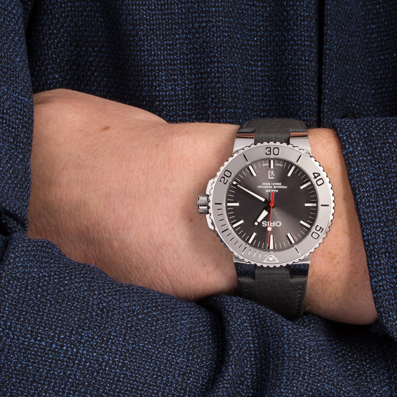 Oris Aquis Date Grey Dial