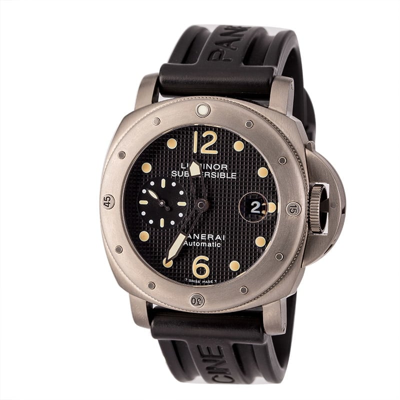 PreOwned Panerai Luminor Submersible PAM025