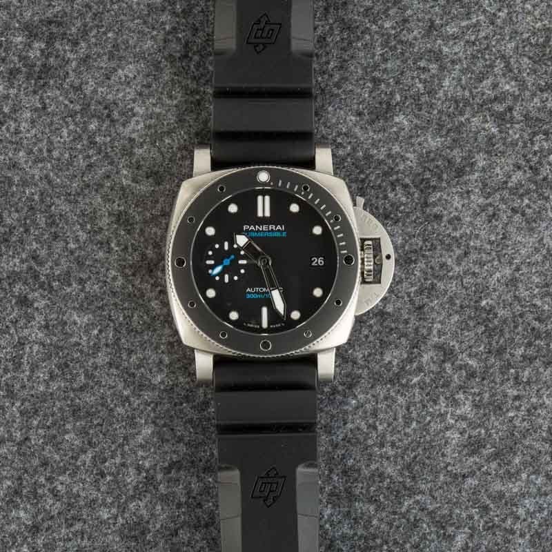 Panerai Submersible Stainless Steel on Rubber Strap