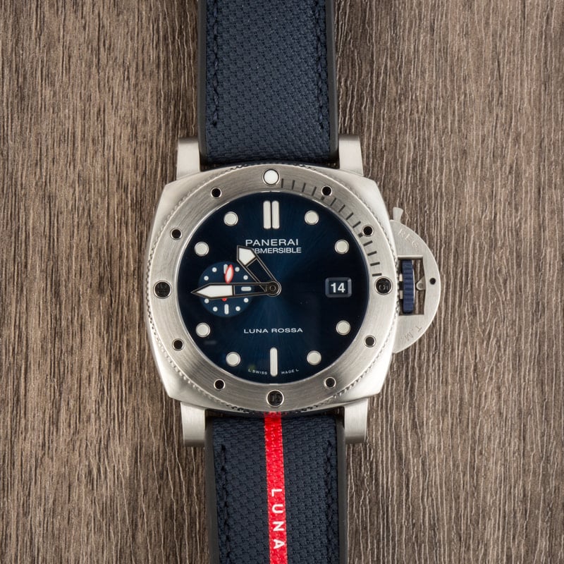 Panerai Submersible QuarantaQuattro Luna Rossa Stainless Steel