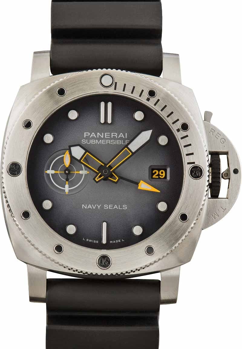 Buy Used Panerai Submersible PAM01323 Bob s Watches Sku 163178