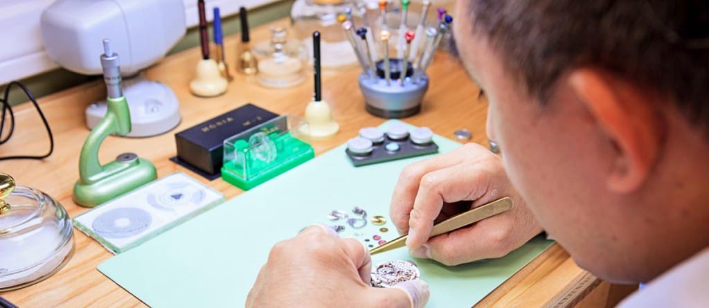 How to Spot a Fake Rolex – Happy Jewelers