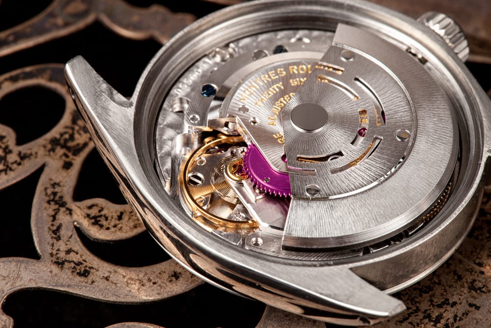 inside a rolex oyster perpetual