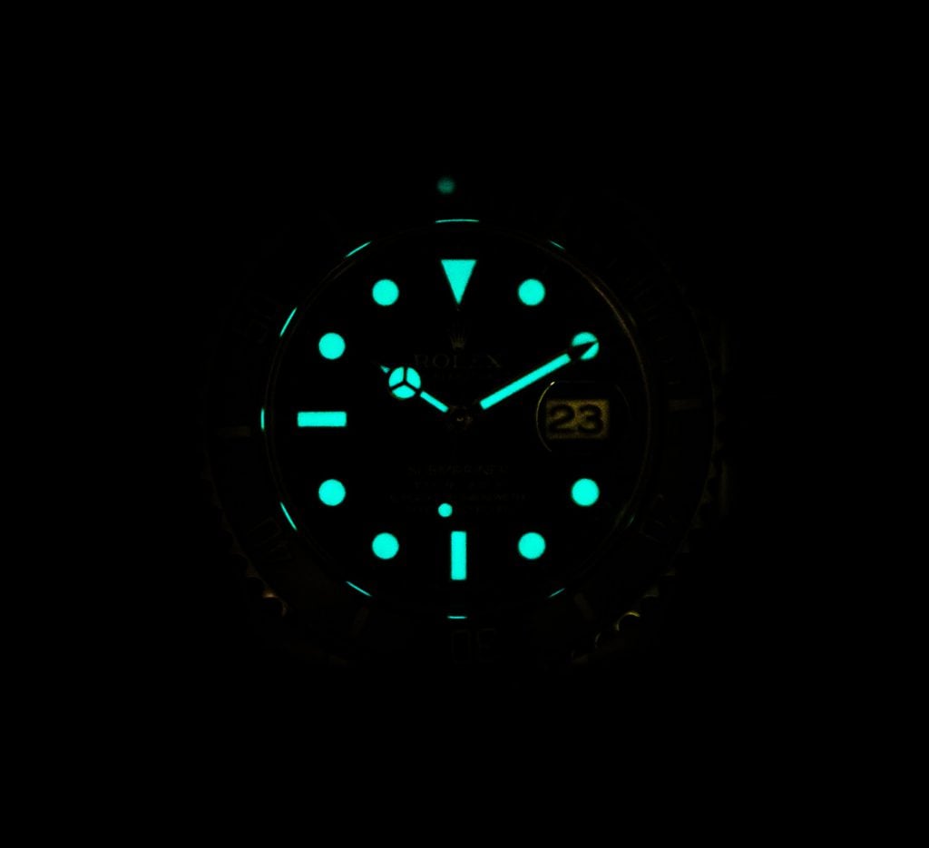 rolex submariner glow in dark
