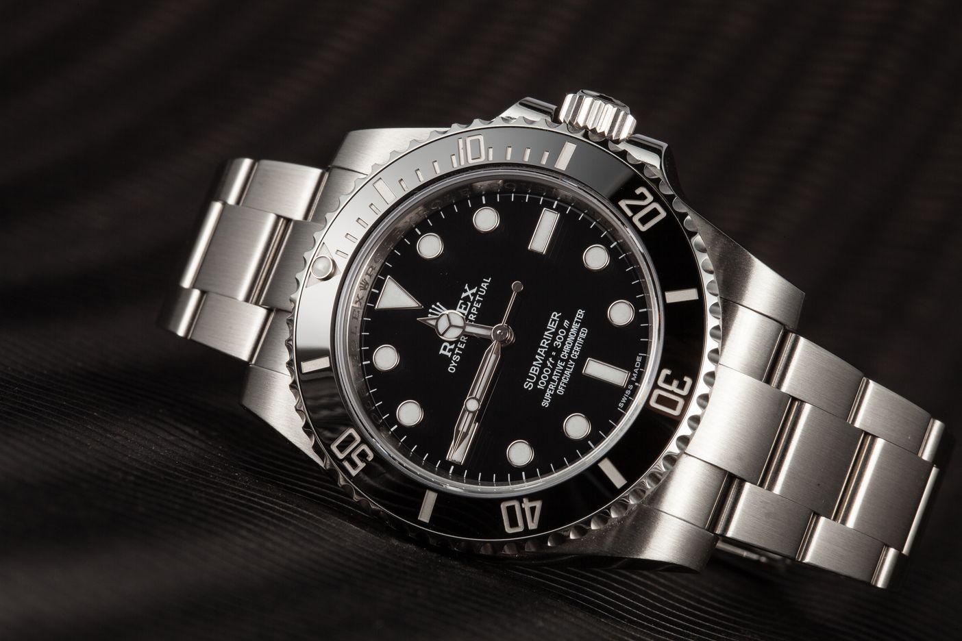 5 Reasons the Iconic Rolex Submariner is World Famous Bob's Watches