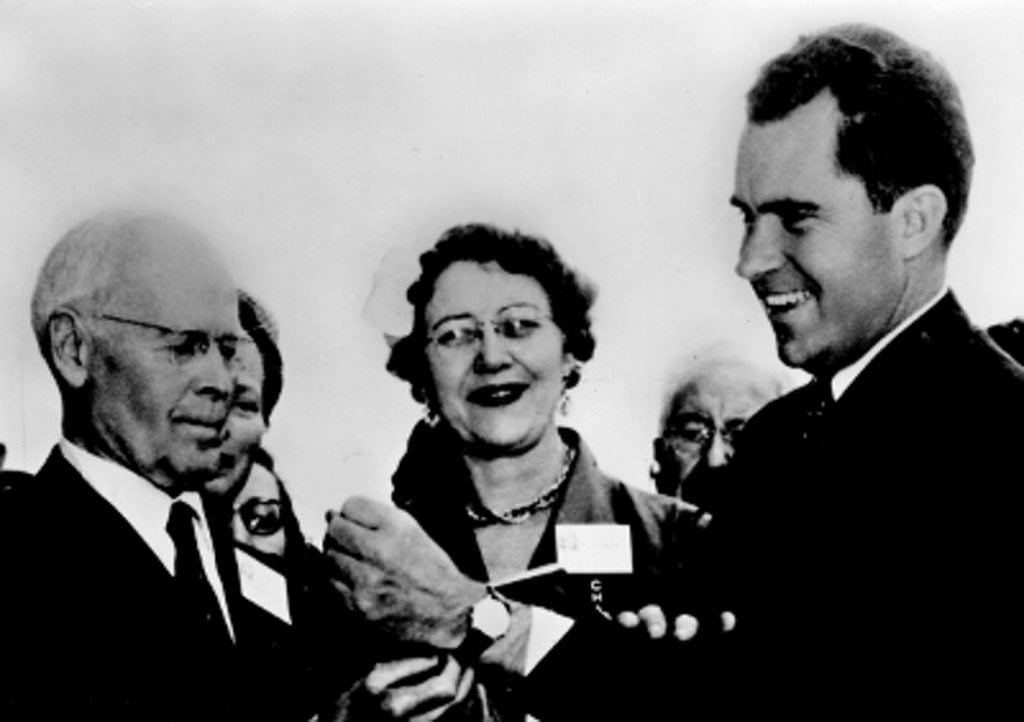 Richard Nixon receiving his Vulcain Cricket