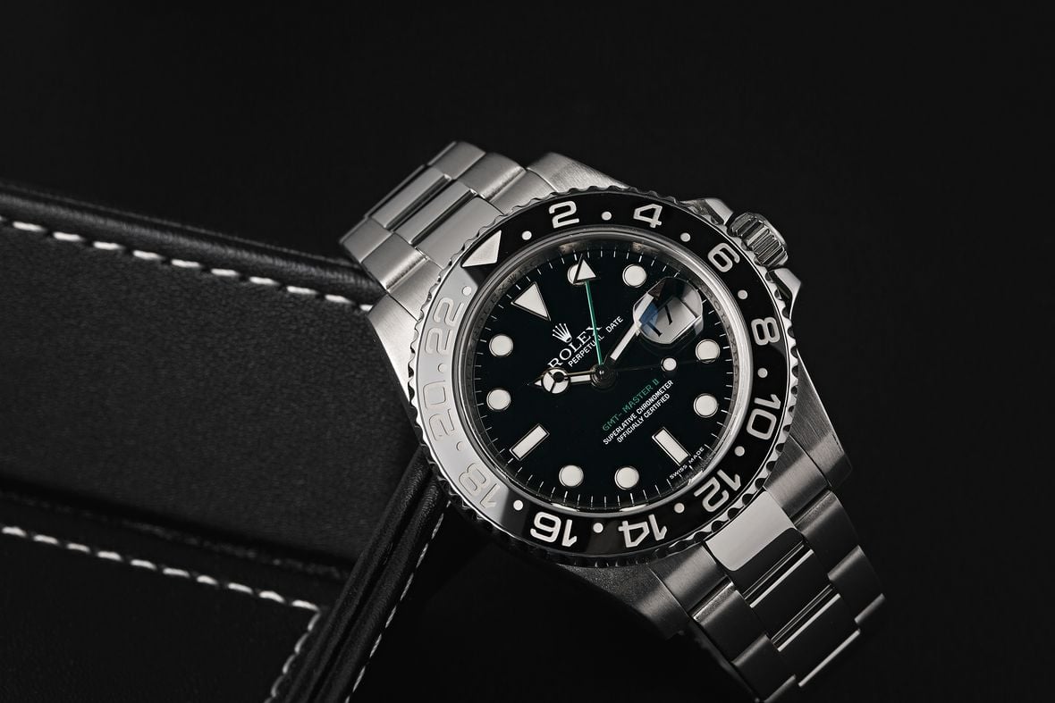 Rolex Submariner vs. GMT Master II: Small Differences, Difficult Decision -  Quill & Pad