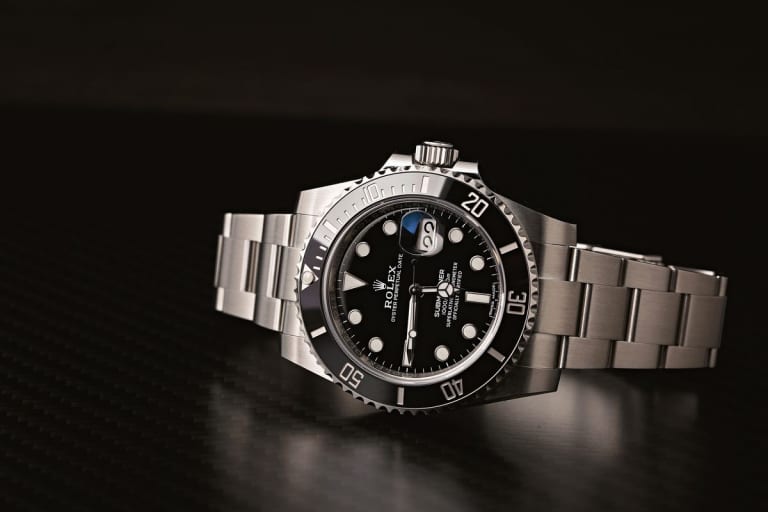 Rolex Submariner Bezels - A Bracelet Guide To Modern & Vintage Types