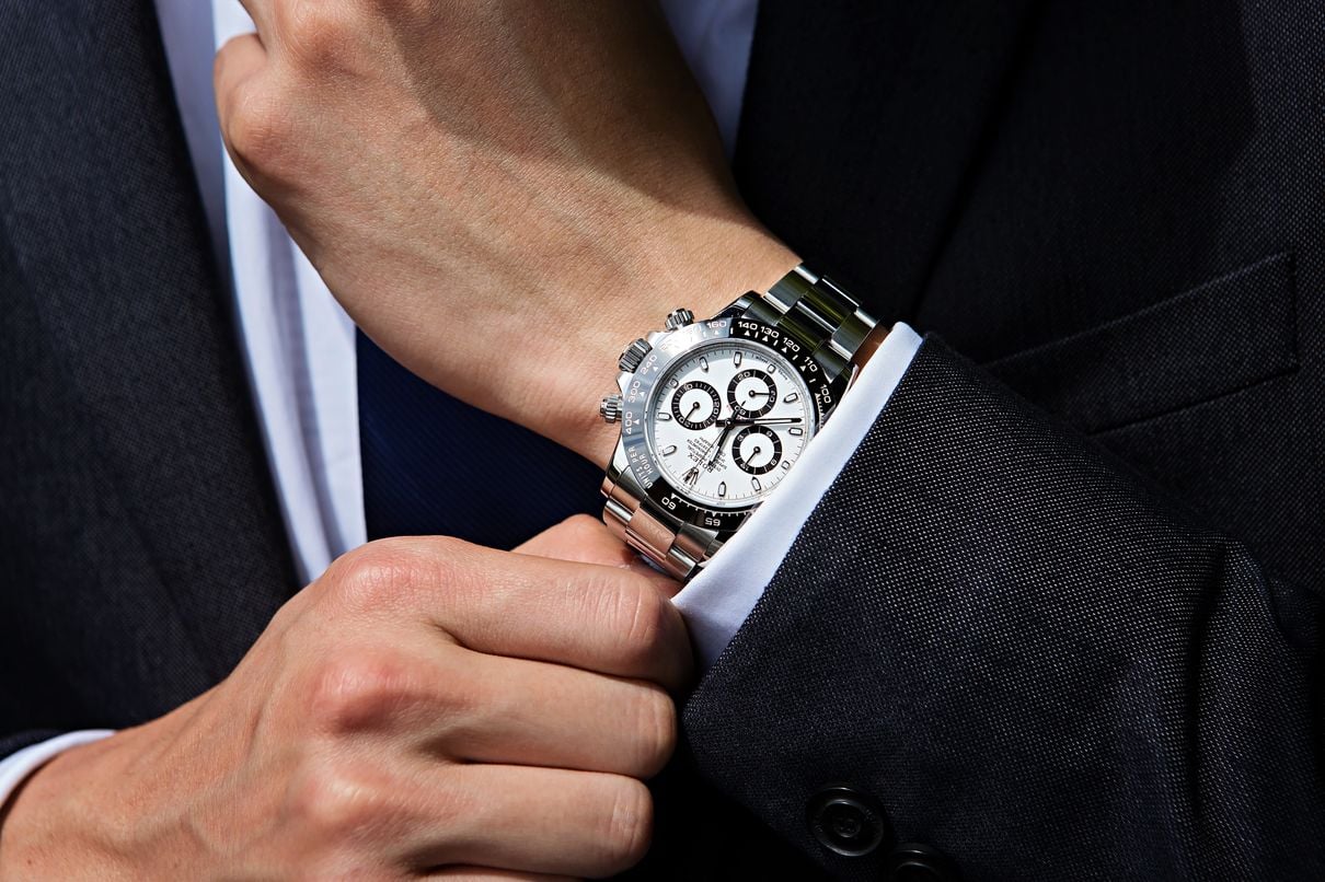 How to Style Rolex Watches with Your Favorite Suit
