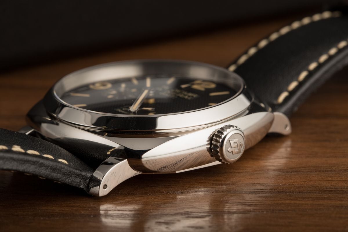 Panerai Radiomir vs. Radiomir 1940 Case Comparison Bob s Watches