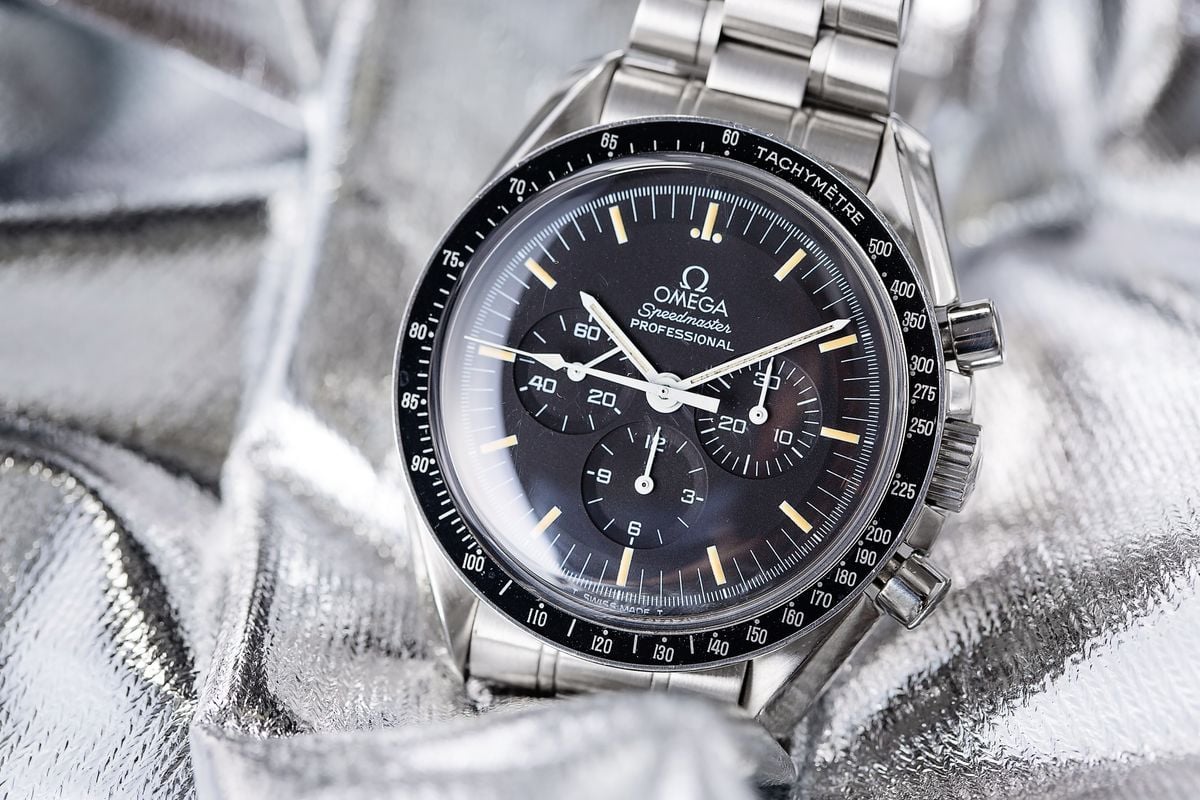 which omega speedmaster to buy