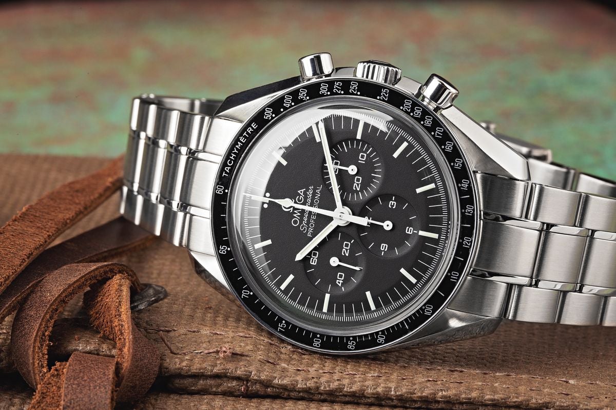 Omega Speedmaster Moonwatch Ultimate Buying Guide | Bob's Watches