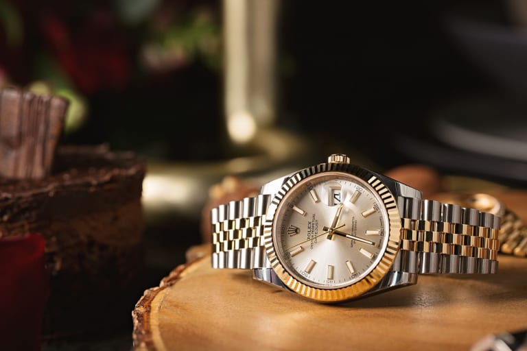 difference between rolex day date and datejust