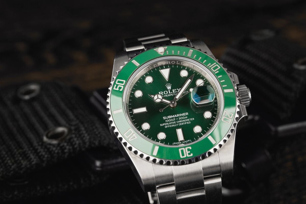 ROLEX, SUBMARINER HULK, REFERENCE 116610LV, A STAINLESS STEEL WRISTWATCH  WITH DATE AND BRACELET, CIRCA 2019, Watches Weekly, Hong Kong, 2020