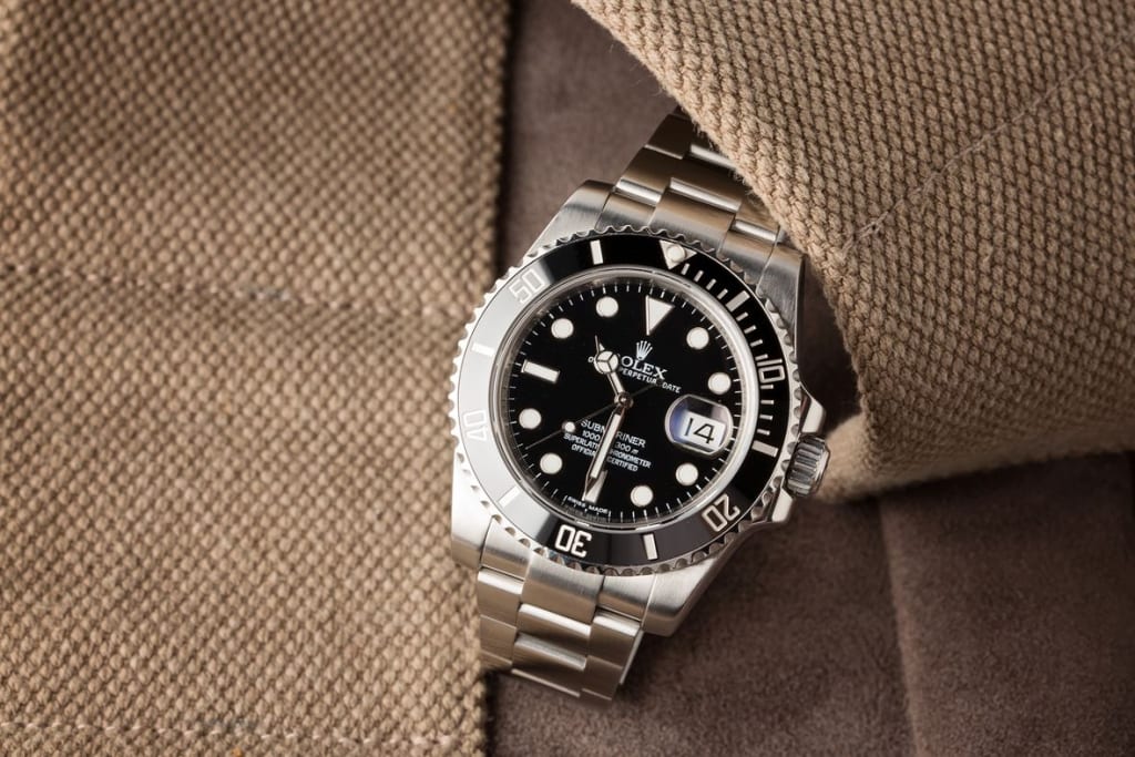 Rolex Submariner 116610LN vs Omega Seamaster Diver 300m | Bob's Watches