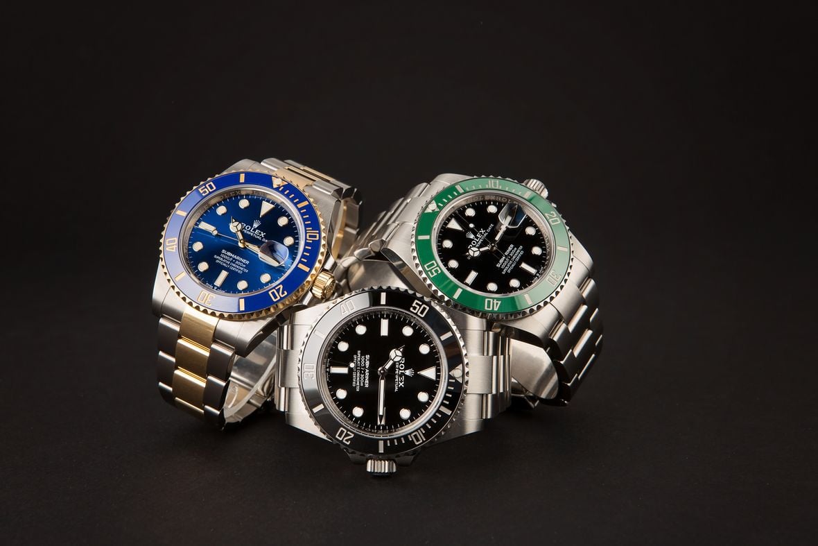 Rolex Submariner on wrist and Size Guide - Millenary Watches