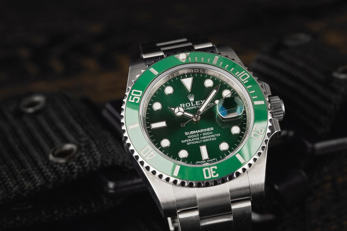 Which Guitar Legend Wears this Rolex Hulk Submariner? | Bob's Watches