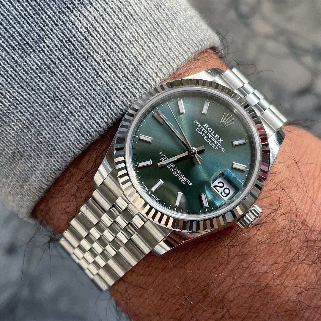 2022 Rolex Datejust 41 126300 Green Dial Review - Bob's Watches