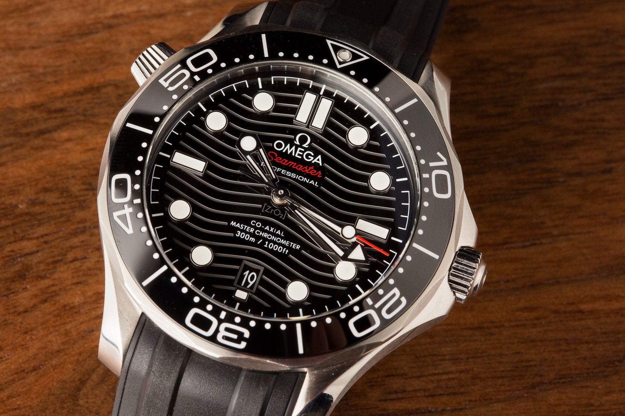 OMEGA Seamaster Luxury Watch is the Perfect Gift for Parents