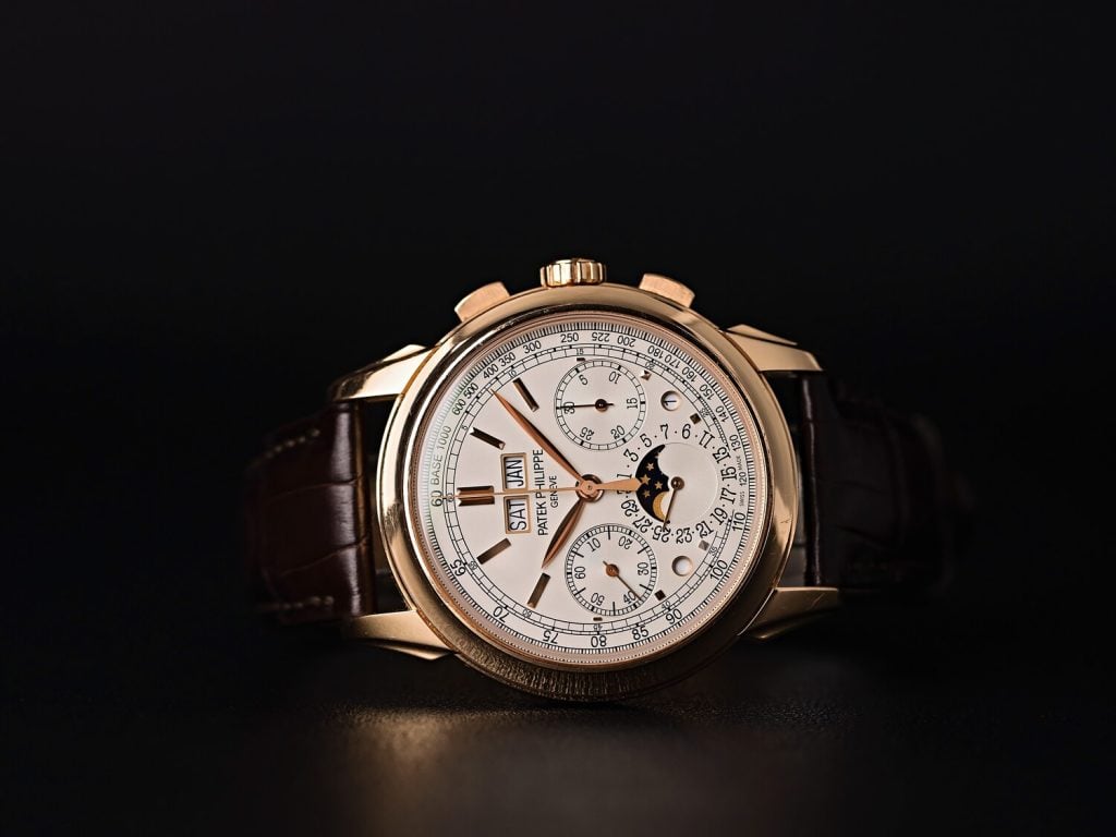 yellow-gold-patek-philippe-grand-complications-perpetual-calendar-chronograph-silver-dial